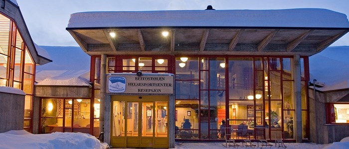 Hovedinngangen Vinter