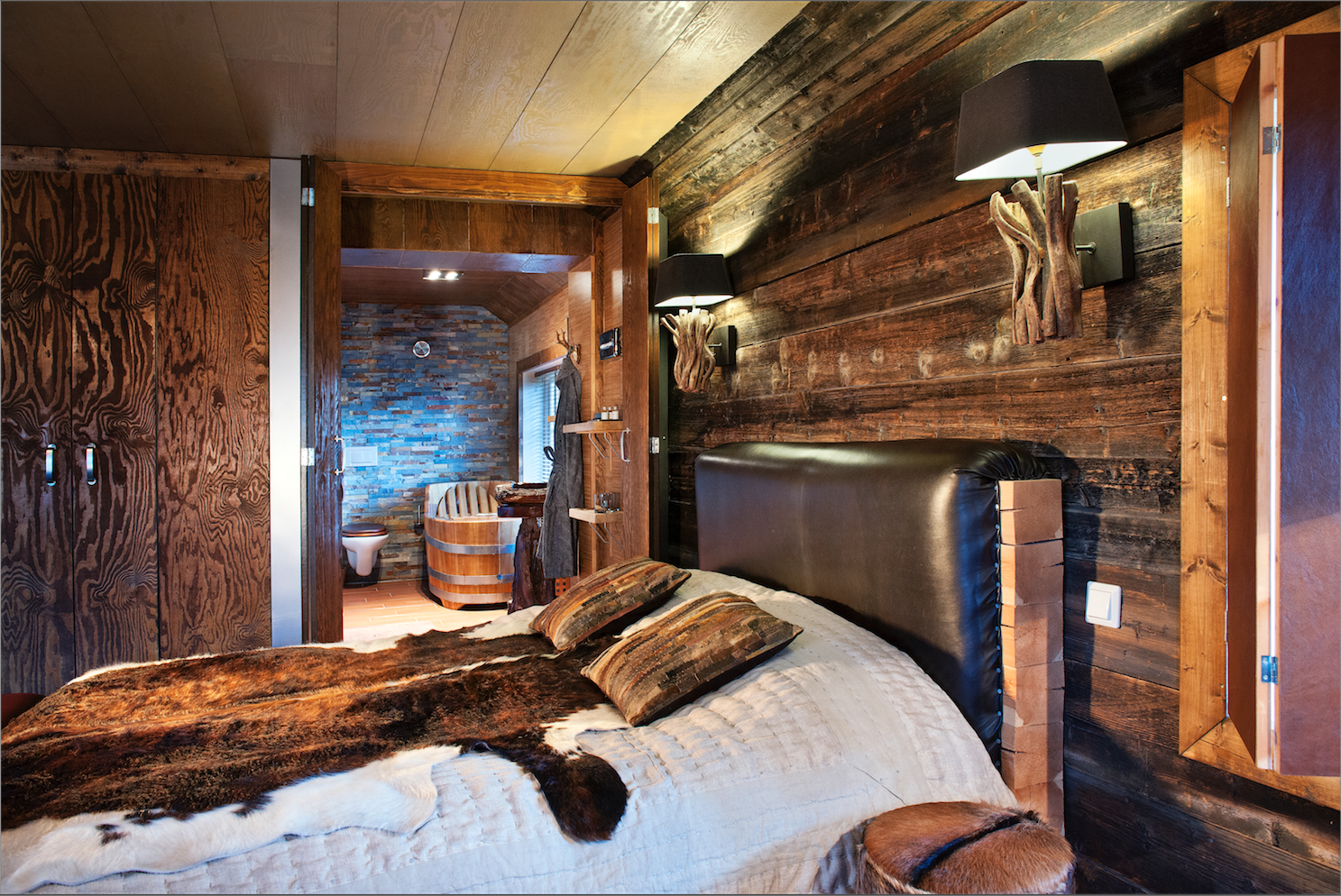 Aspen Suite Screen 1R